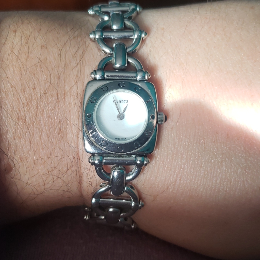 Authentic Vintage Gucci Stainless Steel Bracelet Watch